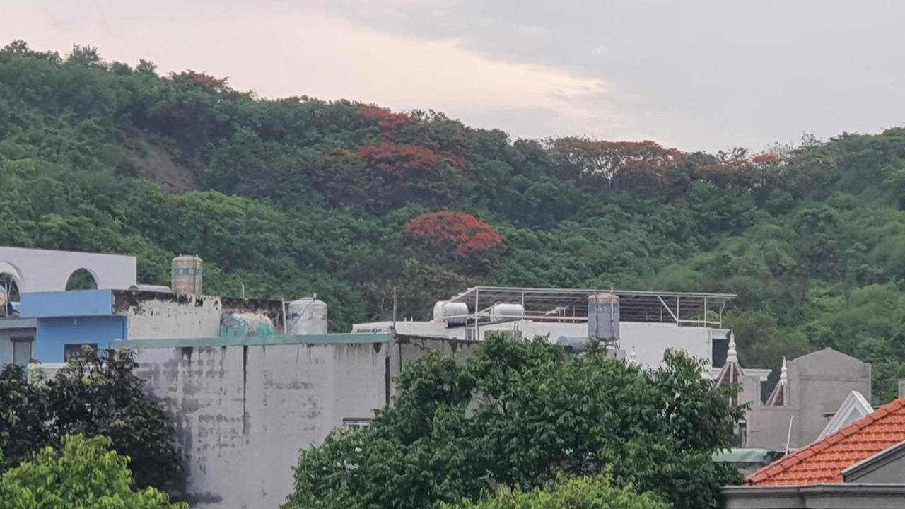 Hotel Hoai Anh Vung Tau Esterno foto