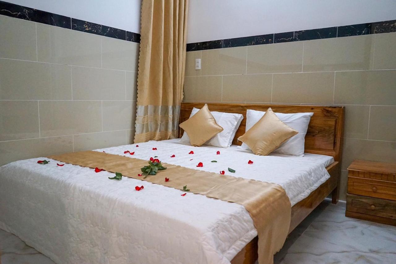 Hotel Hoai Anh Vung Tau Esterno foto